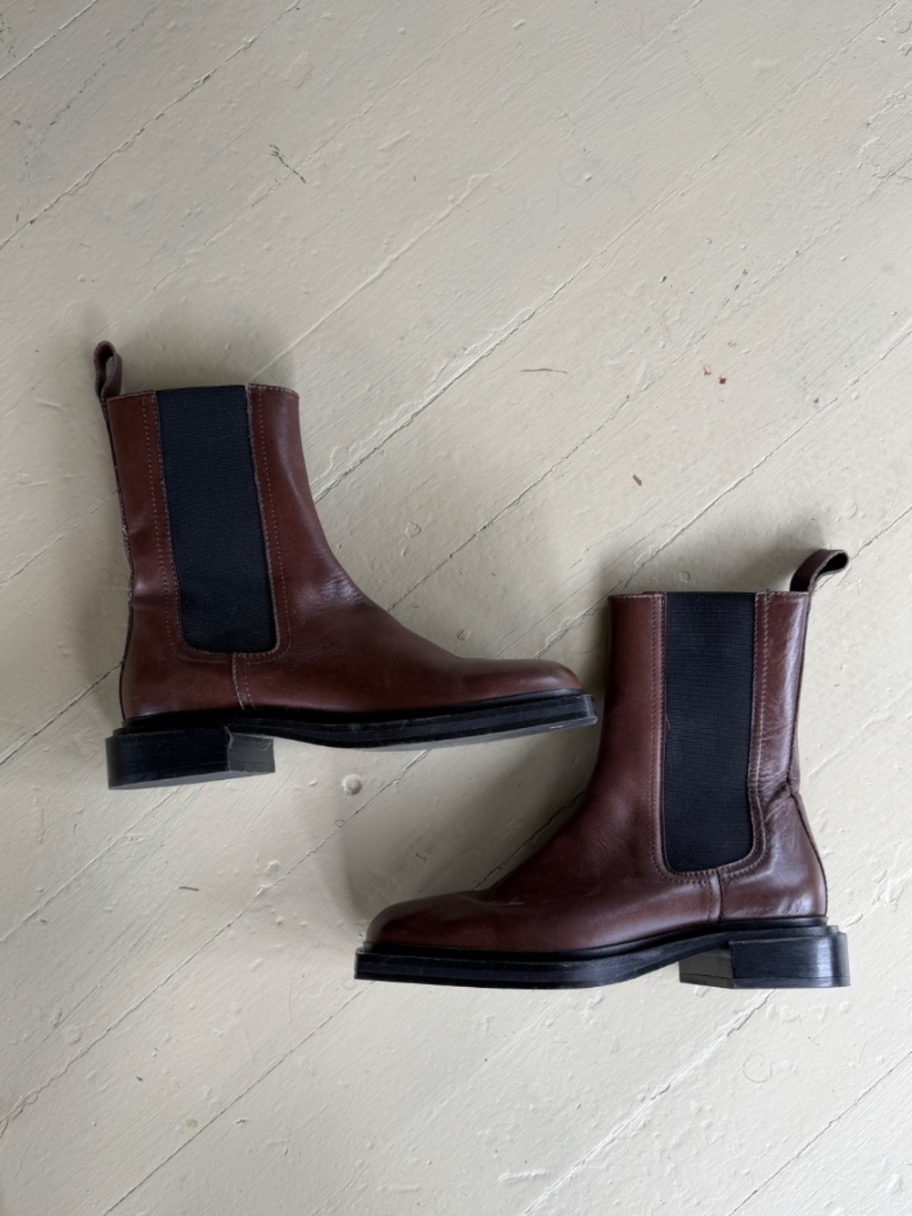 Leather Chelsea Boot - Picture 4 of 5